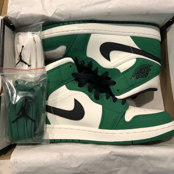 jordan 1 pine green laces